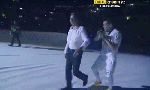 Celebración de Callejón y Mourinho haciendo el caballito 27 Celebración de Callejón y Mourinho haciendo el caballito